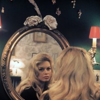 Brigitte-Bardot-fashion-icon-in-the-50s-04