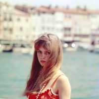 Brigitte-Bardot-fashion-icon-in-the-50s-11